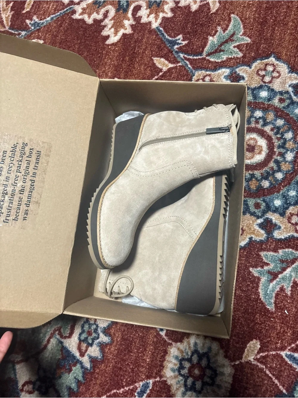 Earth Calia Round Toe Casual Wedge Ankle Booties size 9 brand new